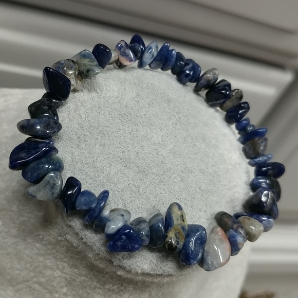 Sodalite Chip Beaded Stretch Bracelet Natural Sodalite Gemstone Chips Blue - Picture 9 of 12